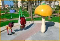 פסל פיברגלס סביבתי